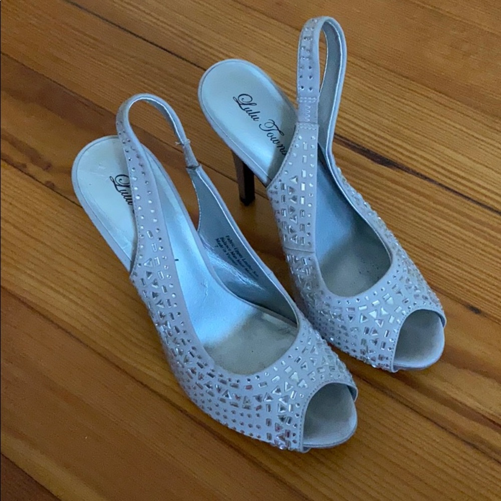 Peep toe heels